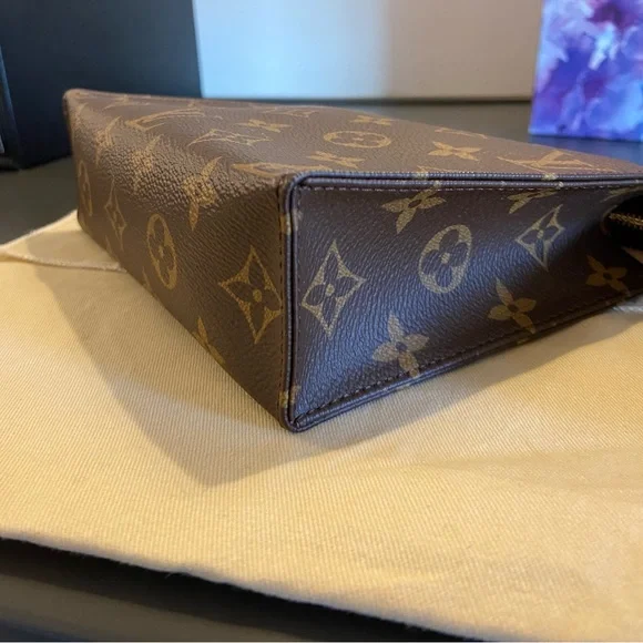 SOLD ON MERCARI New Authentic Louis Vuitton Toiletry 19 - Picture 3 of 12